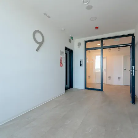 Tomi - Olivia Apartmán